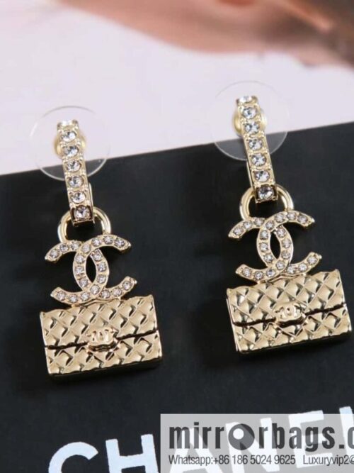 IMG_5622-800x800lrrvrhltzhu144770_20250705044856.jpg ❗️New ❗️ Chanel stud earrings, new ☑️ Chanel c2 double c bag stud earrings