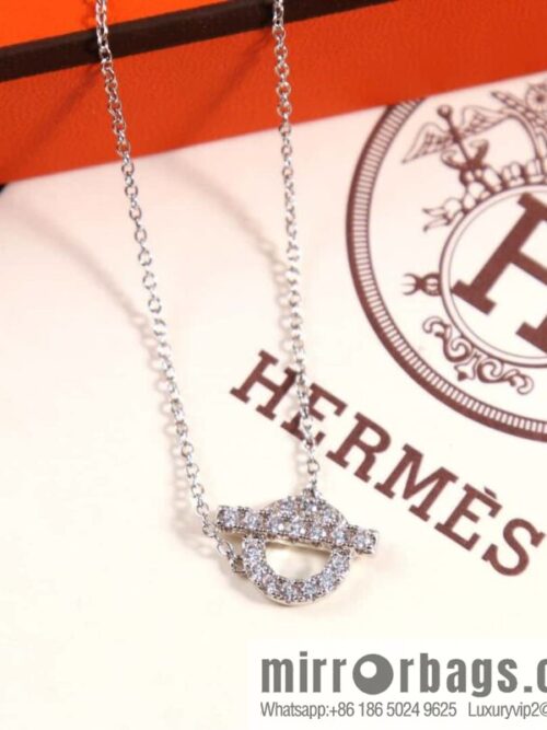 New, Hermès HERMES full diamond OT stud earrings, necklaces.