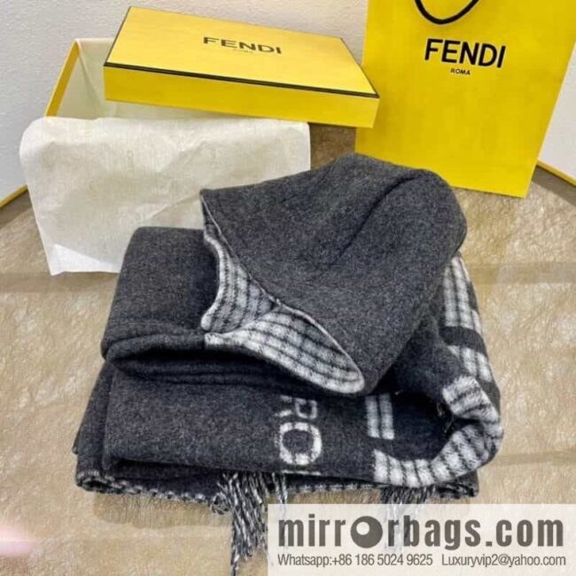Fendi cream wool and cashmere cape FXX722AHR1F0QF7