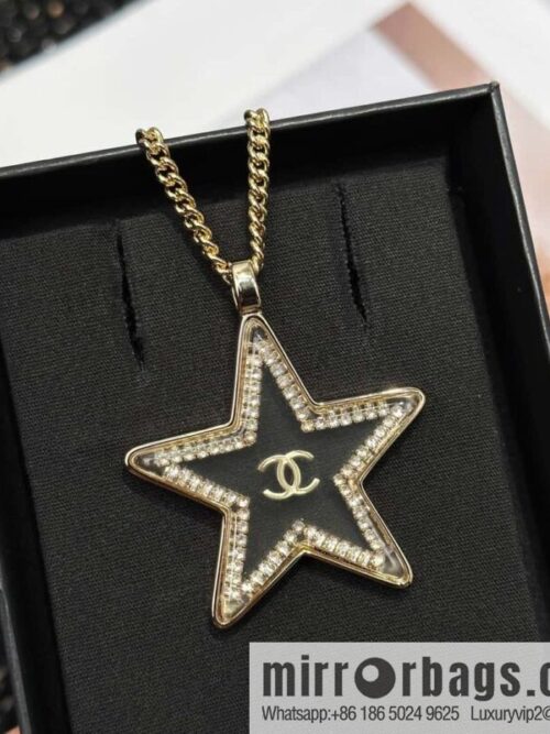 IMG_6162-800x800fal23lvvoss119895_20250702145233.jpg ☀️New ☑️ Chanel Double C Pentagram ⭐ Star Necklace ☀️