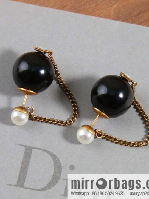 IMG_6244-800x800x4walqlexel144300_20250705043537.jpg New ☑️ DIOR black pearl stud earrings