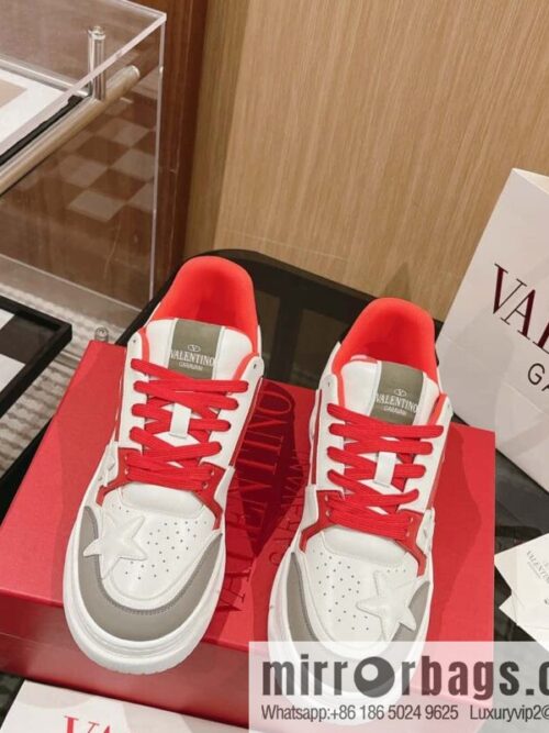 IMG_6273-800x800mcg4fal3qxf143123_20250705035856.jpg 🐰🐰Valentino 2023 early autumn new star shoes Wang Hedi Ren Jialun star the same style
