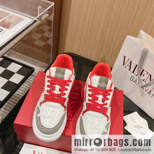 🐰🐰Valentino 2023 early autumn new star shoes Wang Hedi Ren Jialun star the same style