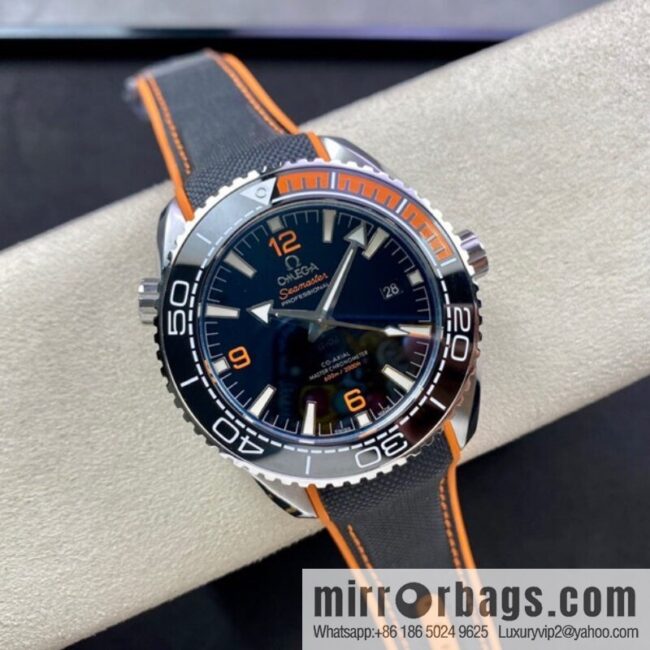 BBt boutique, Omega, Ocean Cosmos timepiece Seamaster 600 meters series 8900 movement automatic mechanical men\'s watch