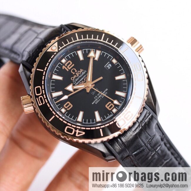 Omega All Black Ocean Universe 600 meters \"Black of the Deep Sea\" - New Zealand Emirates Captain 1: equipped with a self-produced 8906 movement