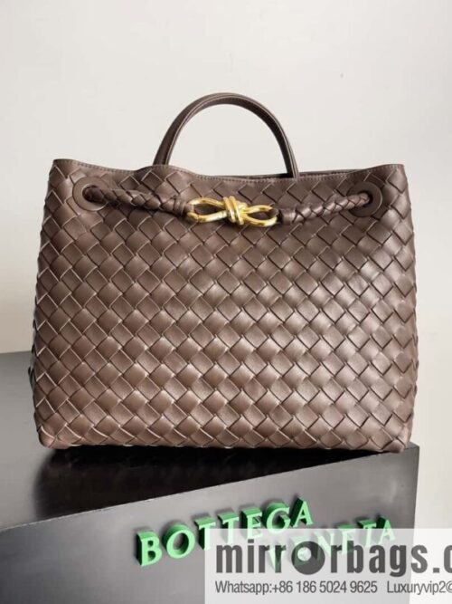 IMG_6619-800x8002vdgowglbyp36923_20250716042835.jpg BV Bottega Veneta2023 New Andiamo Woven Handbag, Medium, Model: 743572 Candy Brown