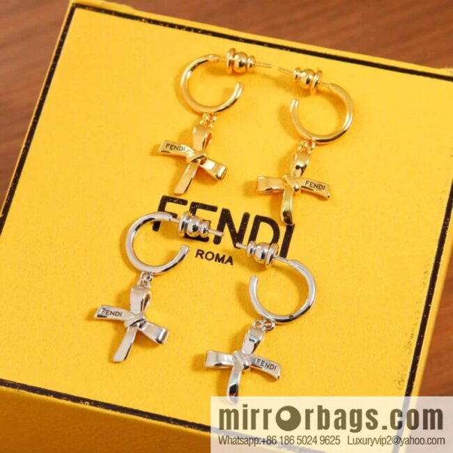 ☀New Fendi Fendi bow stud earrings ☀