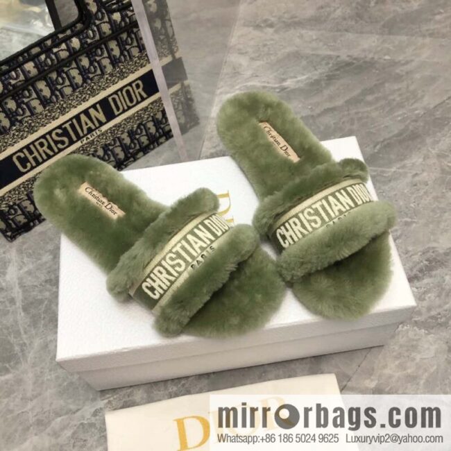 🐰🐰New color 2023-CD wool mop embroidered slippers series