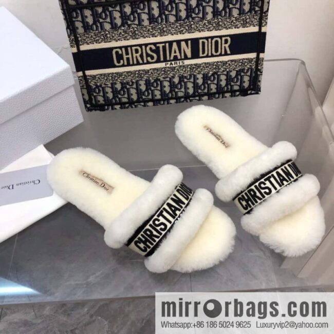 🐰🐰New color 2023-CD wool mop embroidered slippers series