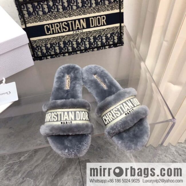 🐰🐰New color 2023-CD wool mop embroidered slippers series