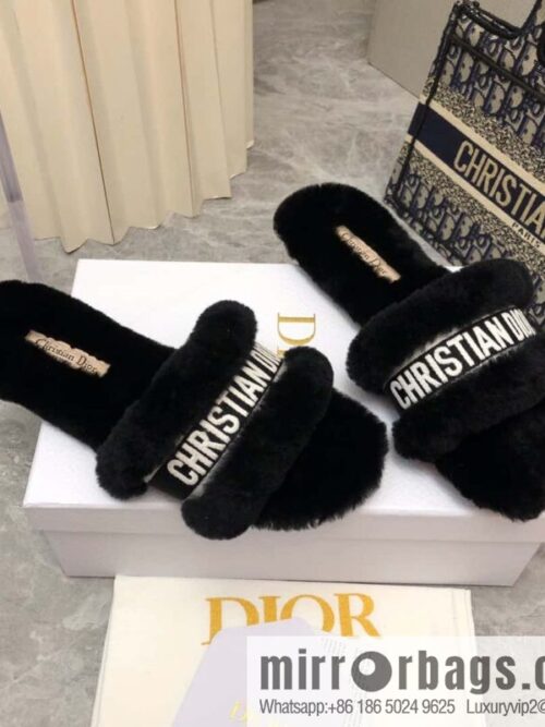 🐰🐰New color 2023-CD wool mop embroidered slippers series