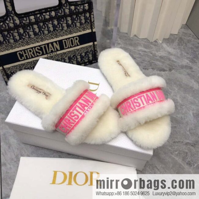 🐰🐰New color 2023-CD wool mop embroidered slippers series