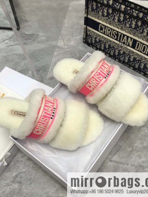 IMG_6944-800x8004vn1btazvsp142627_20250705033834.jpg 🐰🐰2023-Dior/Dior, white embroidered striped logo velvet one-word flat slippers autumn and winter new wool slippers
