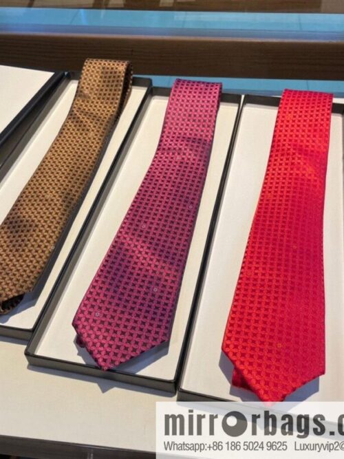 GUCCI Gucci 100% Top Jacquard Silk Men\'s Tie