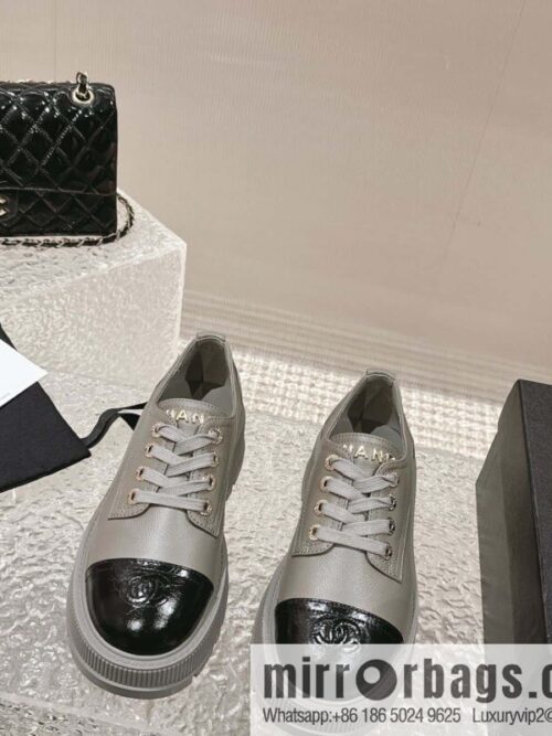 🐰🐰𝐂𝐡*𝐧𝐞𝐥 23 popular [genuine grade] version of the coolest short boots, locomotive boots, loafers