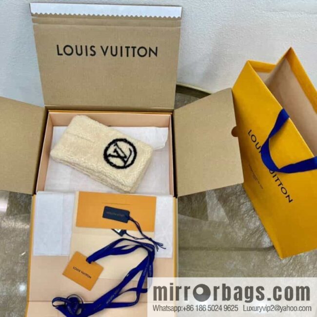 LV Louis Vuitton Shearlingram 100% wool scarf M76452