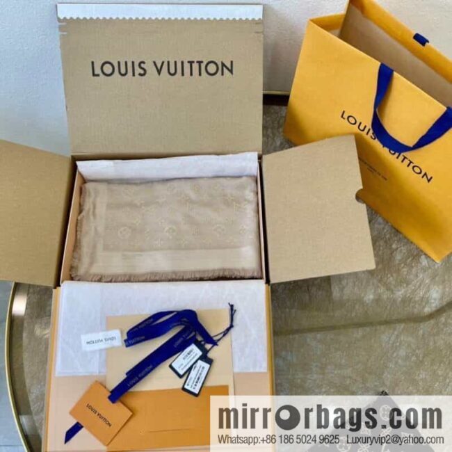 LV Louis Vuitton silk and wool blend shawl M76641 M70670
