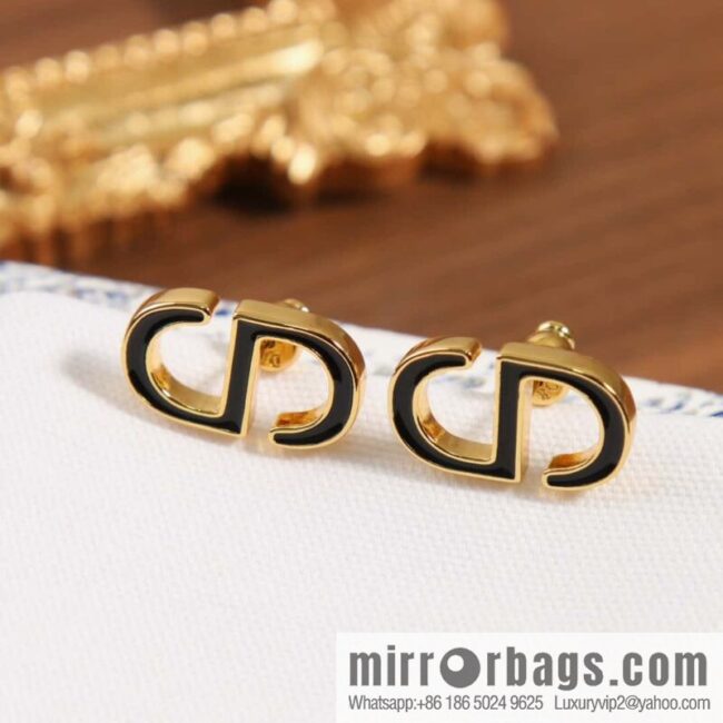 New ☑️ DIOR black enamel CD stud earrings