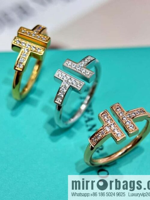 (5 Diamonds) ☀️ Tiffany & co, Classic T Series 5 Diamond Double T Ring ☀️