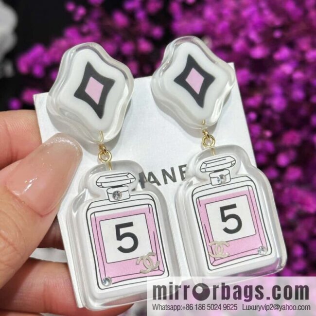 ❗️New ❗️ Chanel stud earrings ☀️ new ☑️ Chanel C2 perfume bottle stud earrings ☀️
