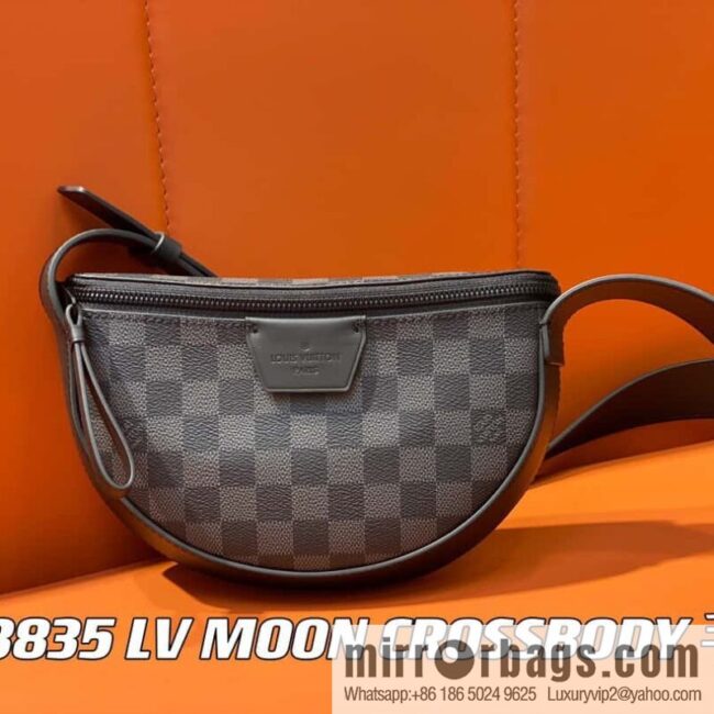 [Boutique‑grade] M23835 Haige, men\'s bag moon bag series, new LV MOON CROSSBODY handbag in autumn and winter