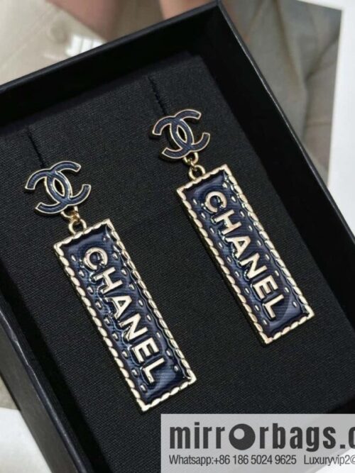 IMG_7735-800x800pbvhw3z3gtl110695_20250702081905.jpg ❗️New ❗️ chanel stud earrings ☀️ new ☑️ chanel c2 double c long letter stud earrings ☀️