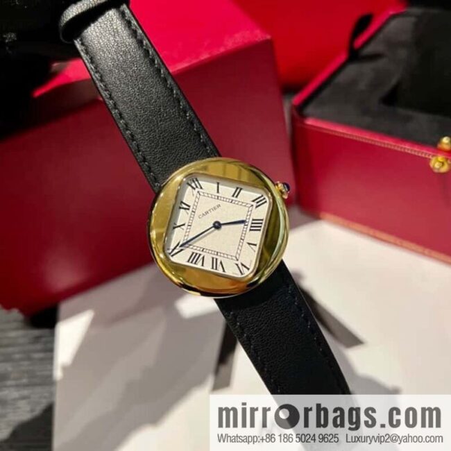 Cartier\'s new prototype watch launched in 1972