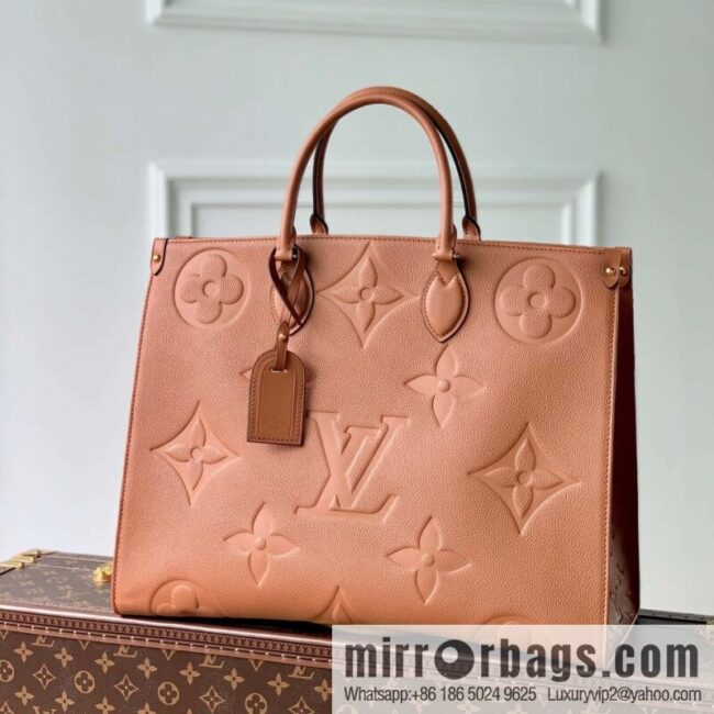 M44921 M44925ONTHEGO handbag