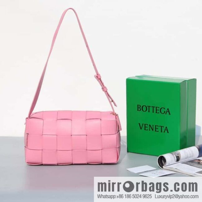 2022 autumn and winter latest armpit bag shoulder strap bag BRICK Cassette model number: 729166
