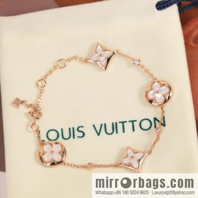 ❗️Popular ❗️ ☀ Louis Vuitton LV White Fritillary Four Flowers Bracelet ☀