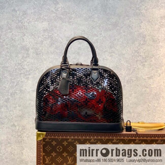 M20355 black Alma small handbag