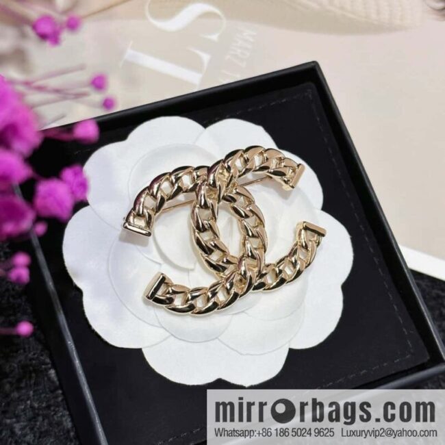 ❗️New ❗️☀️ New ☑️ Chanel double C chain ⛓️ hollow brooch ☀️