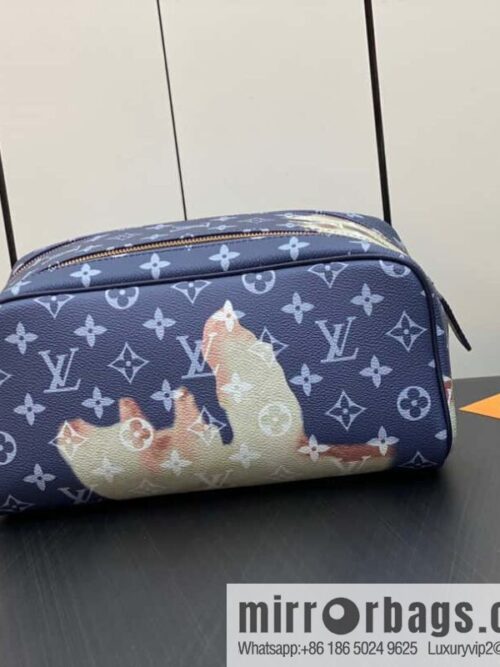 M46696 Blue Flame, Wash Bag Series Dopp Kit Grooming Bag