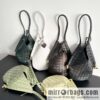 #BottegaVeneta, Yang Mi\'s latest bag of the same Solstice Shoulder Ba model number: 740898 small dark green