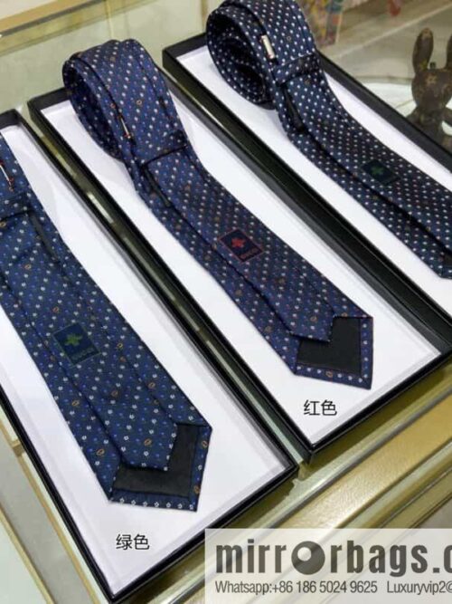 GUCCI Gucci 100% Top Jacquard Silk Double G Flower Tie