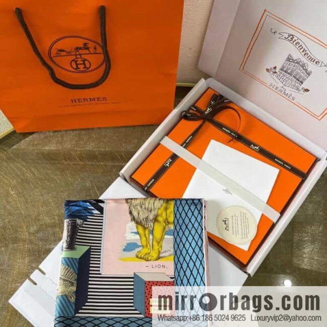 IMG_8850-800x800angjuery1c0102958_20250702052229.jpg Hermes \"New Grand Theater\" new silk scarf