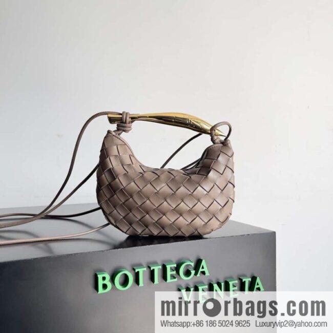 BottegaVeneta2023 new model, Bottega Veneta Bv spring and summer new mini sardines SARDINE model number: 744267 khaki