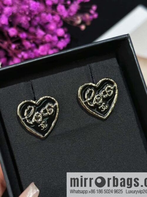 IMG_9017-800x800dzoqyqi5pmf100897_20250702042811.jpg ❗️New ❗️☀️ new ☑️ chanel c1 double c peach heart love stud earrings ☀️