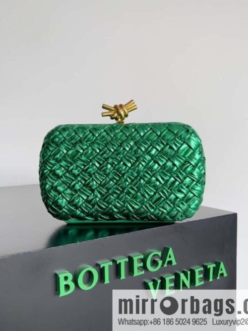 Bottega Veneta BV Knot | minaudiere Model: 717622 Green Gold