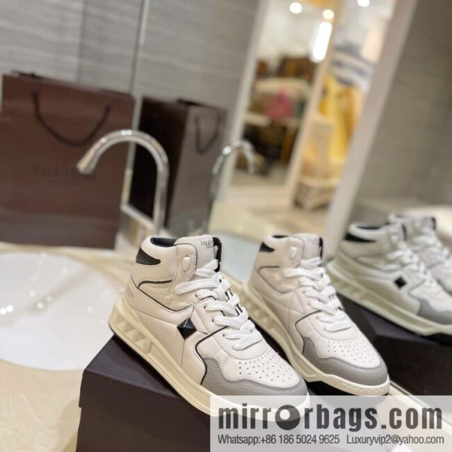 🐰🐰The highest-end high-top, the latest couple casual sports shoes at the franchise store, high-top shoes.
