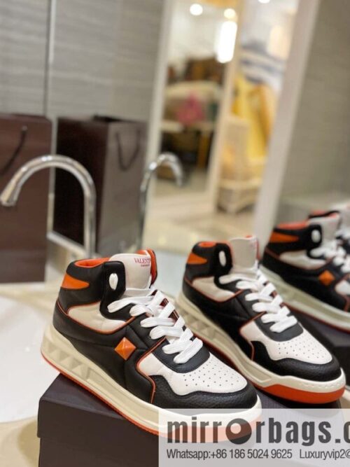IMG_9335-800x8004lvp13dr0tq135108_20250704214954.jpg 🐰🐰The highest-end high-top, the latest couple casual sports shoes at the franchise store, high-top shoes.