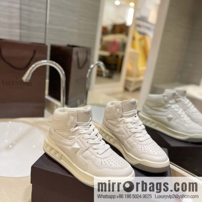 🐰🐰The highest-end high-top, the latest couple casual sports shoes at the franchise store, high-top shoes.