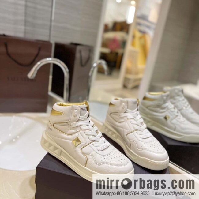 🐰🐰The highest-end high-top, the latest couple casual sports shoes at the franchise store, high-top shoes.