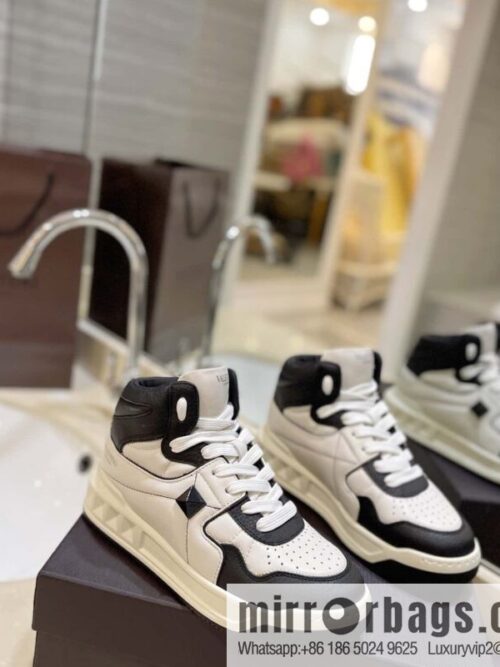 🐰🐰The highest-end high-top, the latest couple casual sports shoes at the franchise store, high-top shoes.