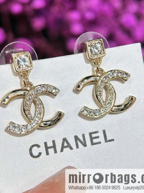 IMG_9431-800x800qfrumno1ikn100444_20250702041609.jpg ❗️New ❗️ Chanel stud earrings ☀️ new ☑️ Chanel c2 double c half diamond stud earrings ☀️