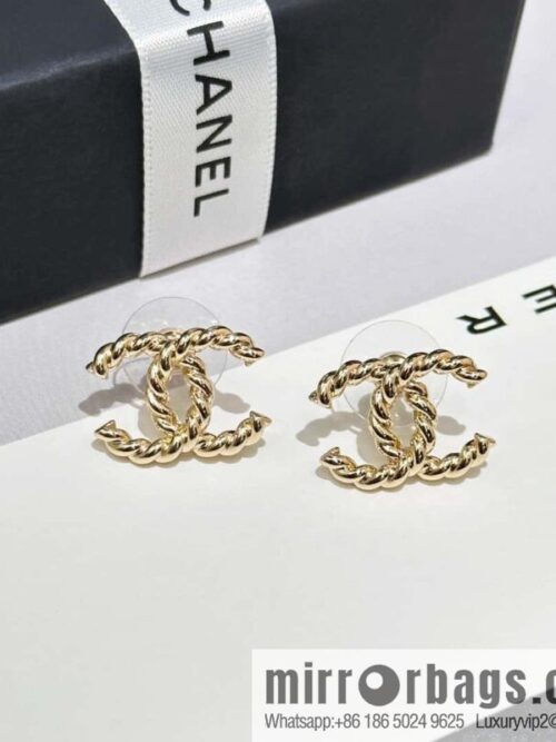 IMG_9479-800x800dyerti33qci100389_20250702041434.jpg ❗️New ❗️☀️ New ☑️ Chanel c1 double c gold twist earrings ☀️