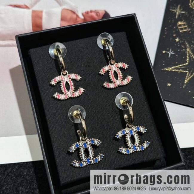 IMG_9487-800x800ezr1lcykcj4100378_20250702041415.jpg ❗️New ❗️☀️ new ☑️ chanel c2 double c gradual change pink and blue oil stud earrings ☀️