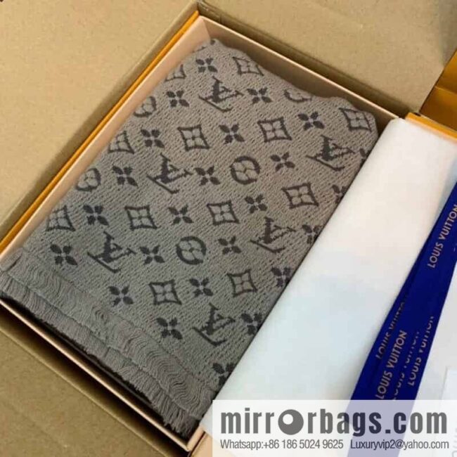 LV Louis Vuitton 100% wool men\'s wool scarf m78526