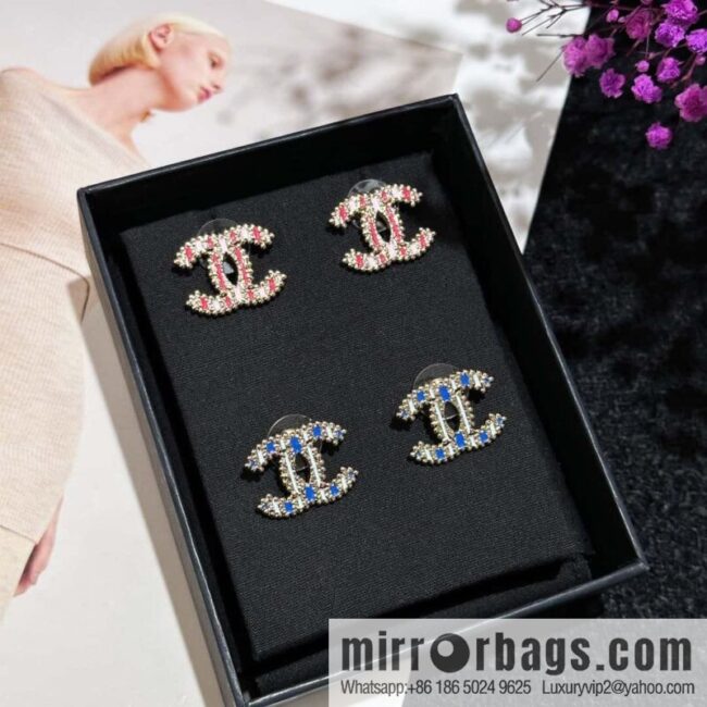 ❗️New ❗️☀️ new ☑️ chanel c1 double c vertical stripe enamel stud earrings ☀️