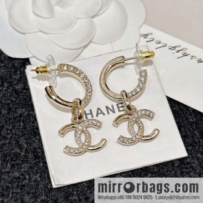 ❗️New ❗️☀️ new ☑️ chanel c2 double c half diamond stud earrings ☀️